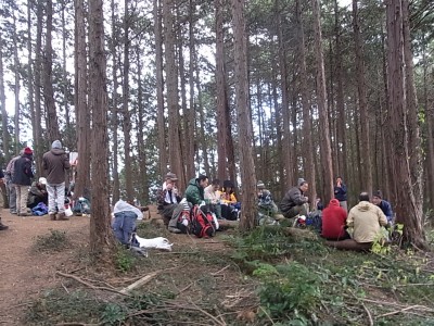 ◆Ｇ１・大高取山頂上付近で昼食休憩◆